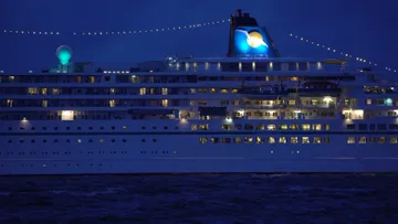 Amadea passes Cuxhaven