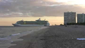 Independence of the Seas leaves Port Everglades