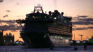 Crown Princess leaves Port Everglades