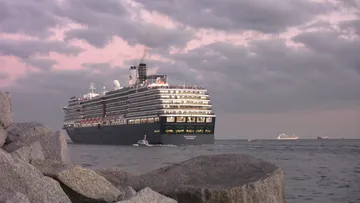 Westerdam leaves Port Everglades