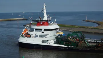 TSHD Scelveringhe arrives at Harlingen