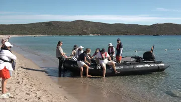 Le Bellot - Zodiac ashore