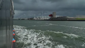 Passing the Maeslant Barrier aboard Elbe 