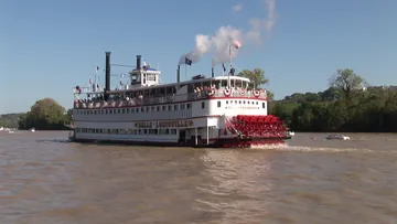 Belle of Louisville @ Parade of Tall Stacks 2006