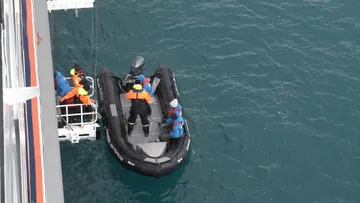 Zodiac disembarkation - HANSEATIC nature 