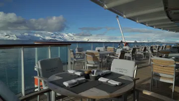 Lido Restaurant terrace aboard HANSEATIC nature 