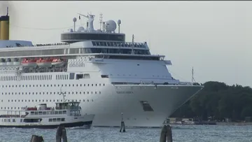 Costa Classica leaves Venice