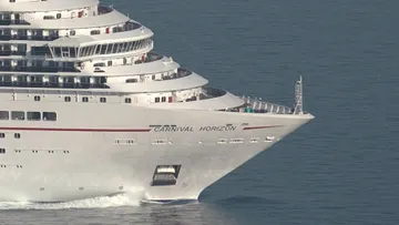 Carnival Horizon leaves Marseille