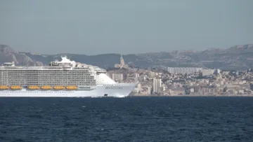 Harmony of the Seas seen from Niolon