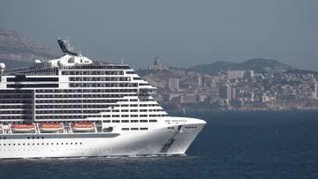 MSC Meraviglia leaves Marseille