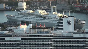 MS Rotterdam passes SS Rotterdam 