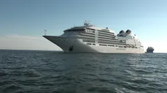 Seabourn Ovation at Scheveningen