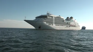 Seabourn Ovation at Scheveningen