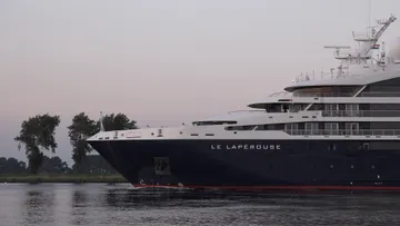 Le Lapérouse transiting the North Sea Canal