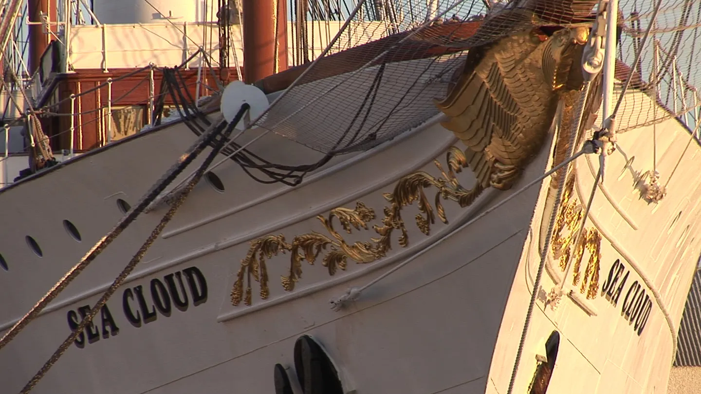 The bow of Sea Cloud