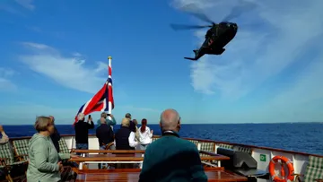 Helicopter Approaching Nordstjernen