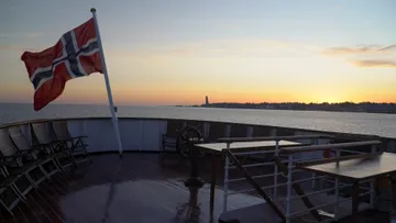 Entering the bay of Kiel aboard Nordstjernen